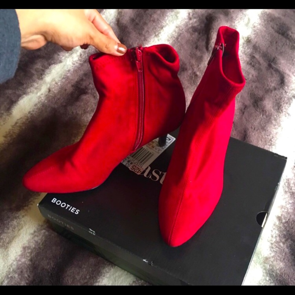 Red booties